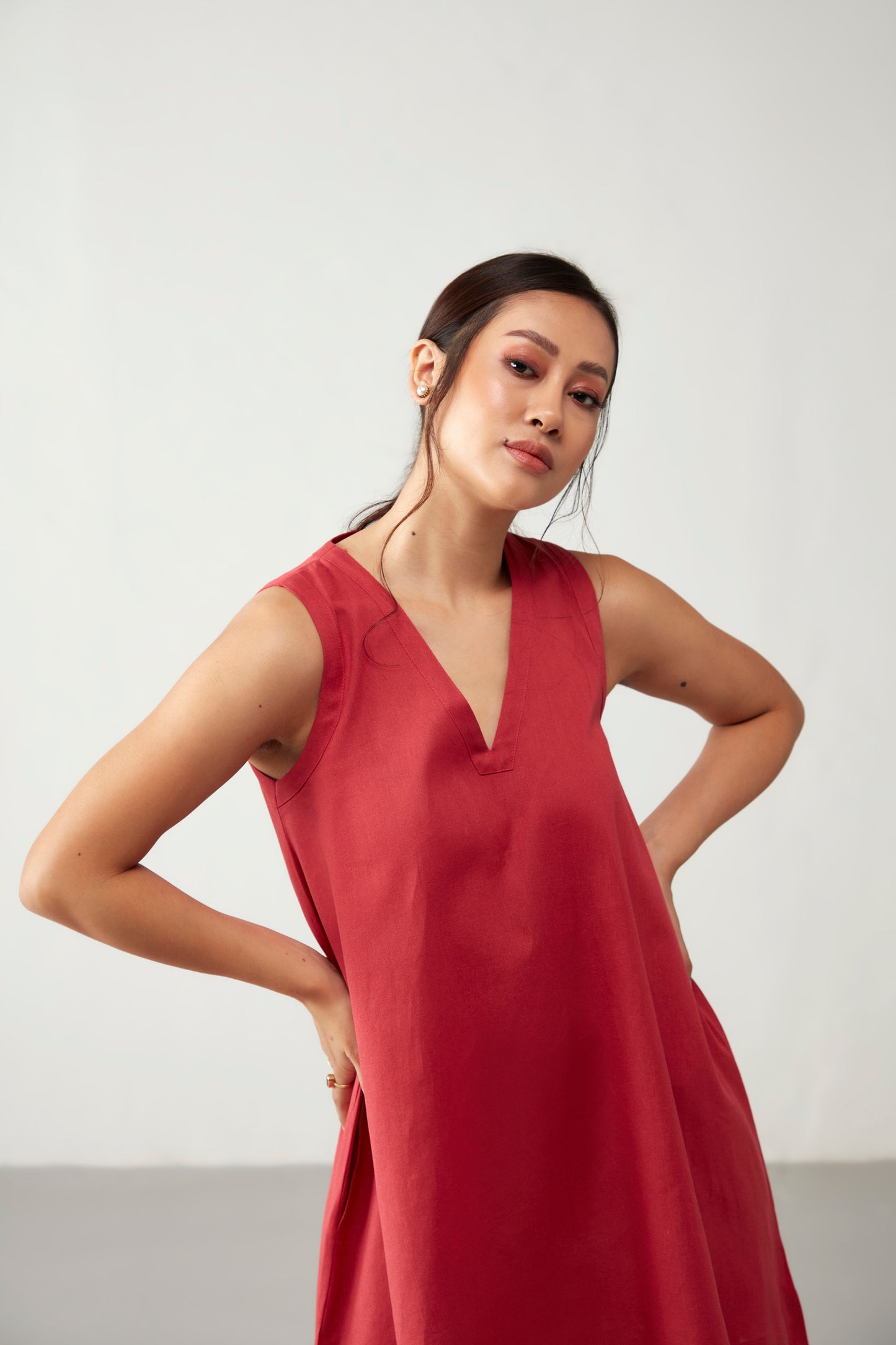 Red Antifit V Neckline Dress